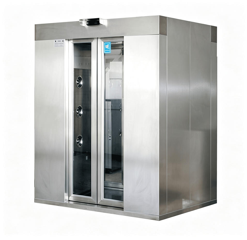 Air shower room installed at a cleanroom entrance